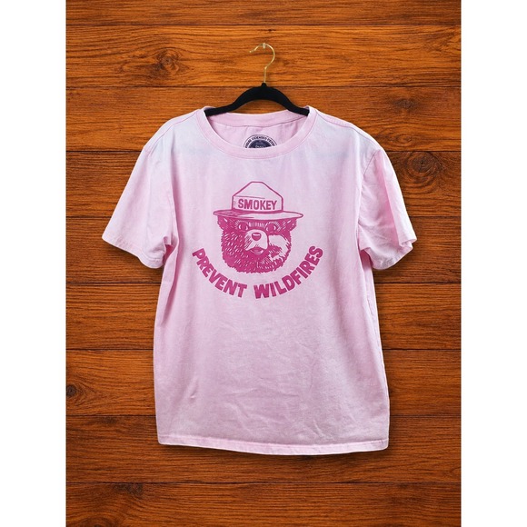 The Unbranded Brand Tops - Womens Large Smokey Bear Pink Graphic T Shirt Licensed Outdoors Retro Tee